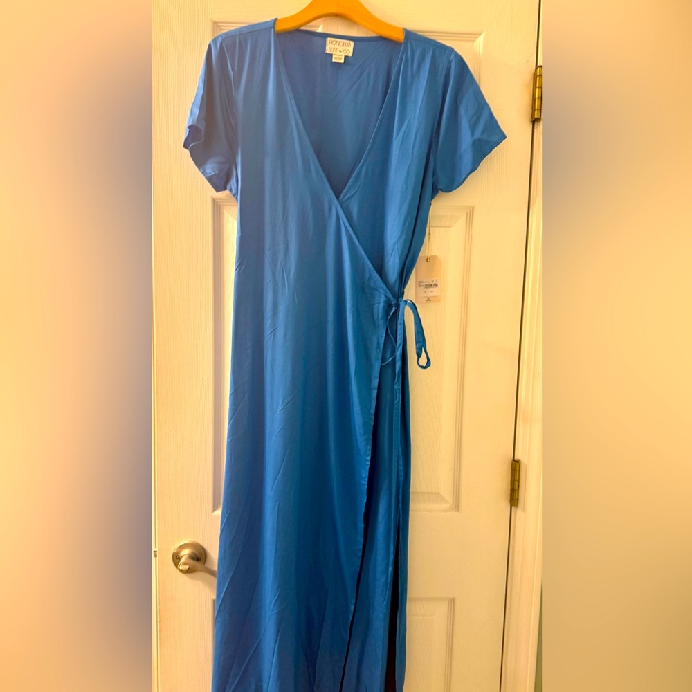 Elegant Blue Wrap Maxi Dress